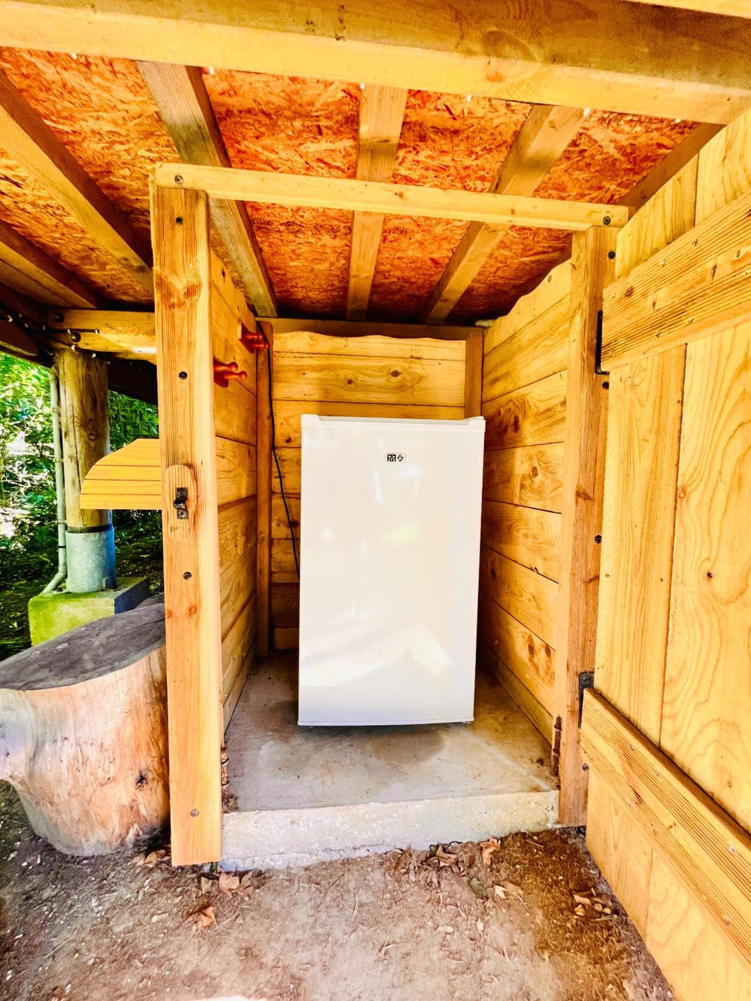 La Cabane Perchee Du Trappeur Écrainville Eksteriør billede