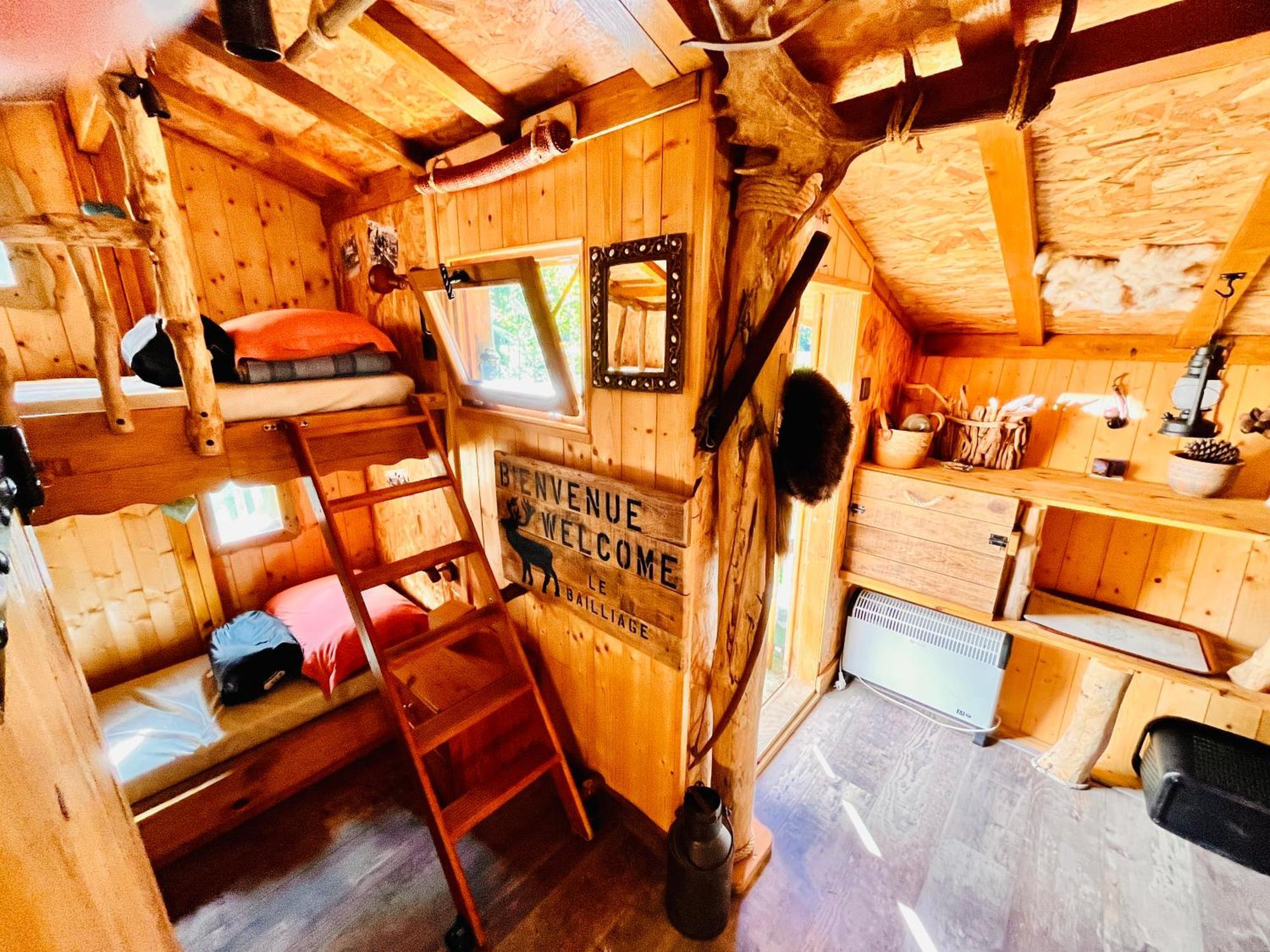 La Cabane Perchee Du Trappeur Écrainville Eksteriør billede