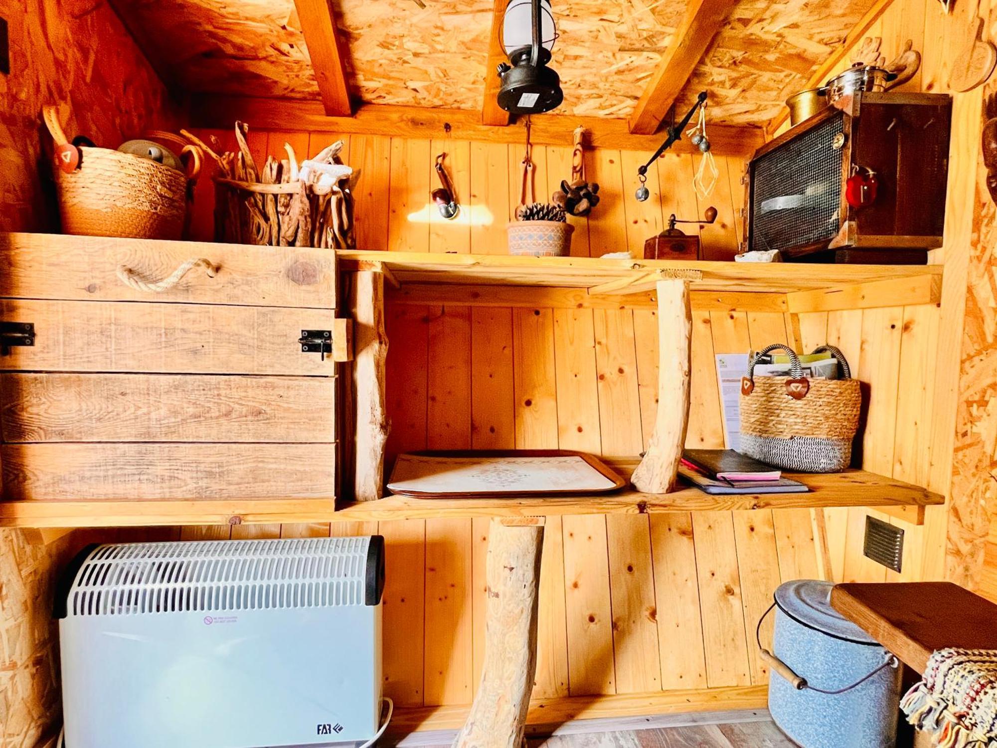 La Cabane Perchee Du Trappeur Écrainville Eksteriør billede
