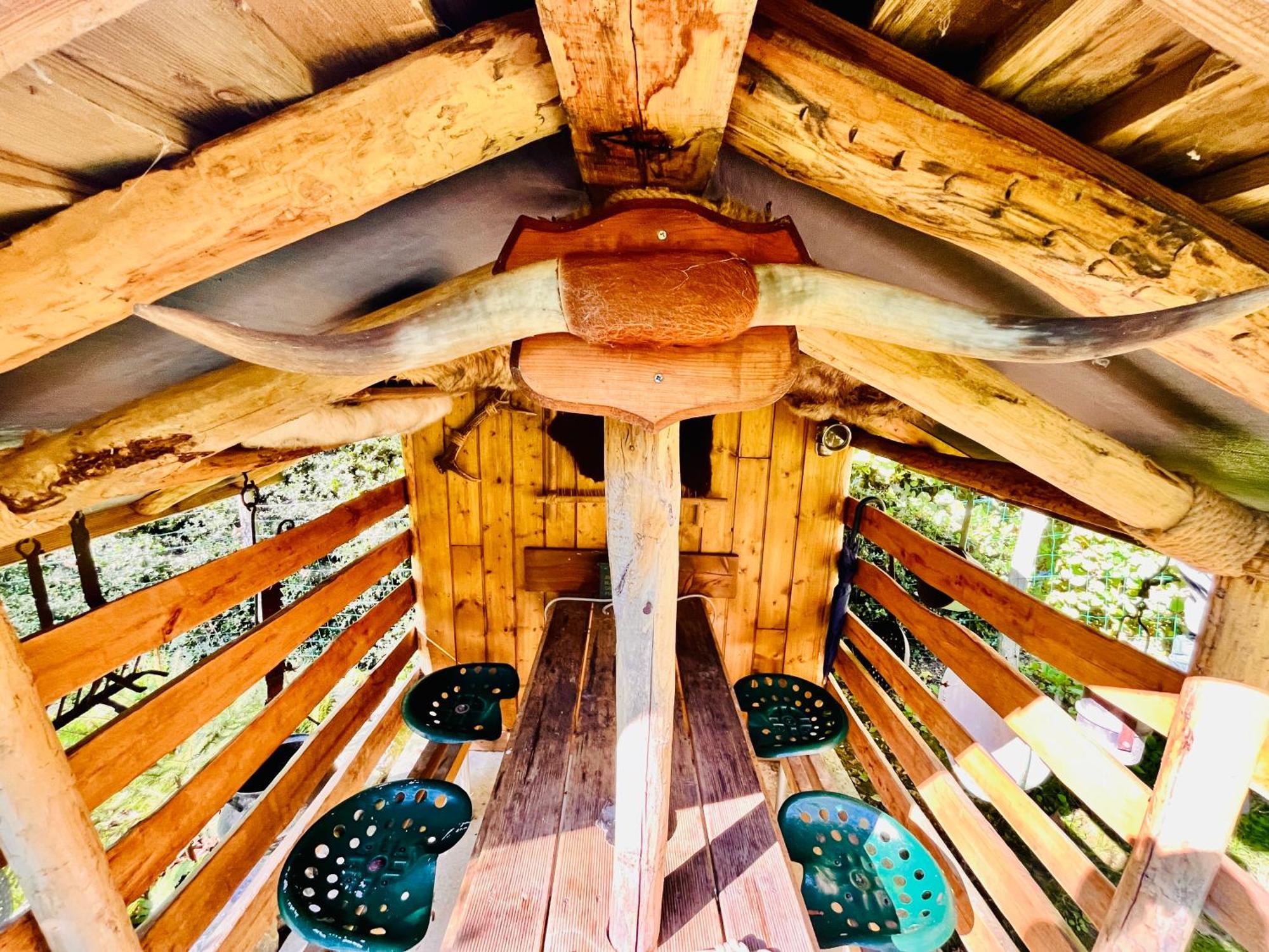 La Cabane Perchee Du Trappeur Écrainville Eksteriør billede